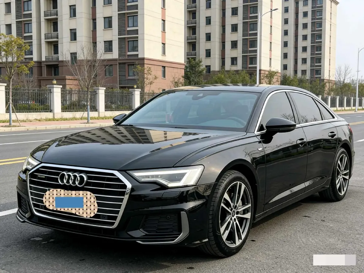 2022 Audi A6L 2.0T 190HP L4 7DCT,autocango,china used car exporter,china ev exporter,chinese used car exporter,chinese used ev exporter