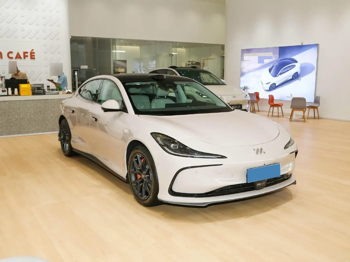 2024 IM L6 BEV 75KWH,autocango,china used car exporter,china ev exporter,chinese used car exporter,chinese used ev exporter