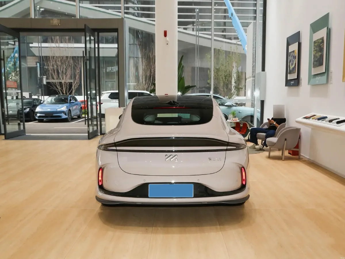 2024 IM L6 BEV 75KWH,autocango,china used car exporter,china ev exporter,chinese used car exporter,chinese used ev exporter