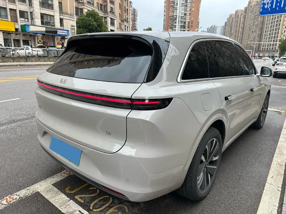 2025 Li L6 Range Extended 154HP L4 REEV,autocango,china used car exporter,china ev exporter,chinese used car exporter,chinese used ev exporter