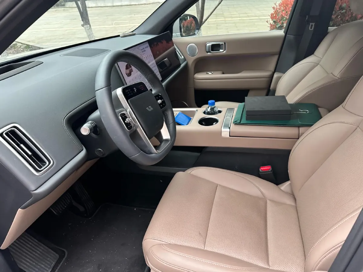 2025 Li L6 Range Extended 154HP L4 REEV,autocango,china used car exporter,china ev exporter,chinese used car exporter,chinese used ev exporter