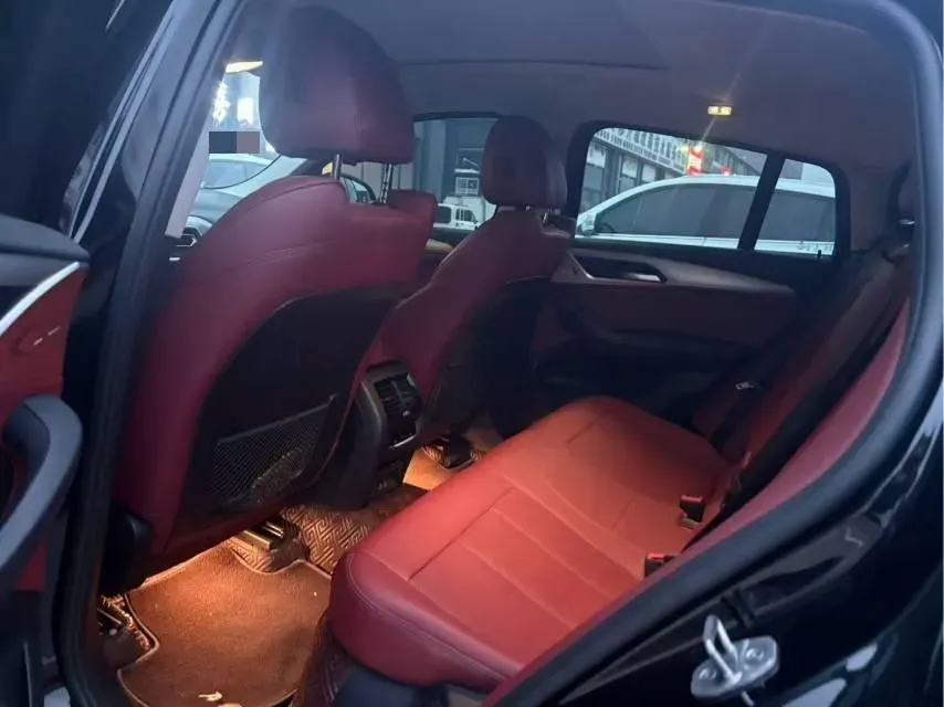 2022 BMW X4 2.0T 245HP L4 8AT,autocango,china used car exporter,china ev exporter,chinese used car exporter,chinese used ev exporter