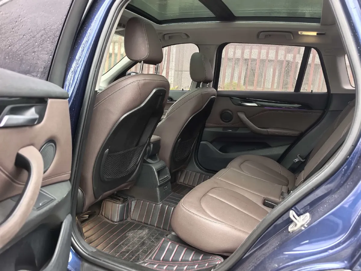 2020 BMW X1 1.5T 140HP L3 7DCT,autocango,china used car exporter,china ev exporter,chinese used car exporter,chinese used ev exporter