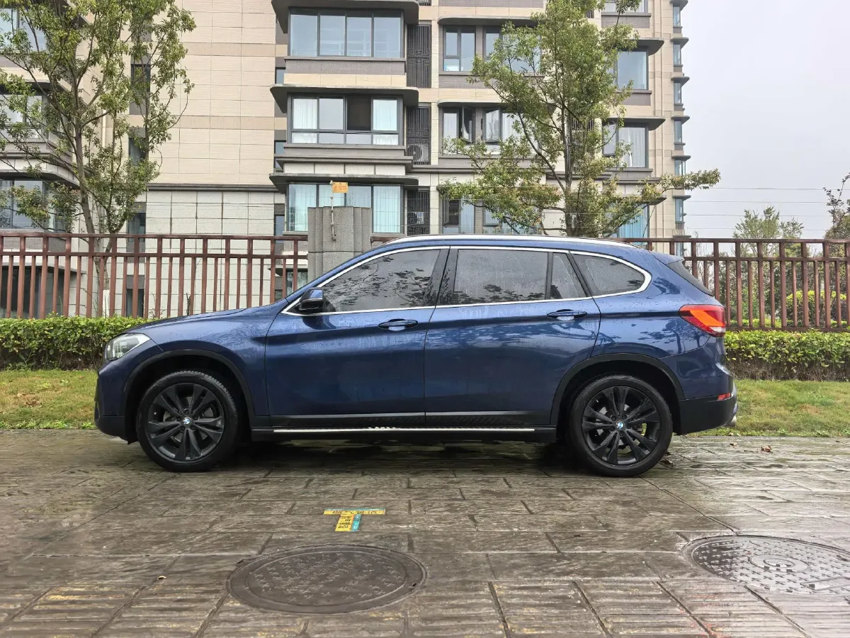 2020 BMW X1 1.5T 140HP L3 7DCT,autocango,china used car exporter,china ev exporter,chinese used car exporter,chinese used ev exporter