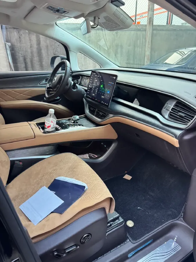 2024 Denza D9 1.5T 139HP L4 E-CVT PHEV 40KWH,autocango,china used car exporter,china ev exporter,chinese used car exporter,chinese used ev exporter