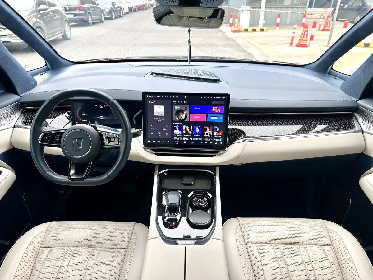 2022 Zeekr 009 BEV 116KWH,autocango,china used car exporter,china ev exporter,chinese used car exporter,chinese used ev exporter