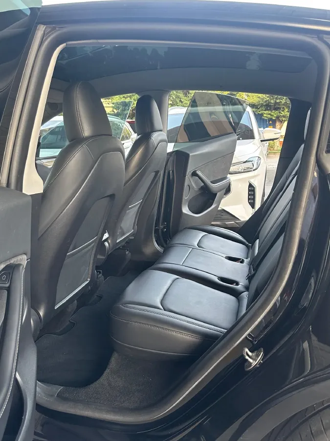 2022 Tesla Model Y BEV 60KWH,autocango,china used car exporter,china ev exporter,chinese used car exporter,chinese used ev exporter