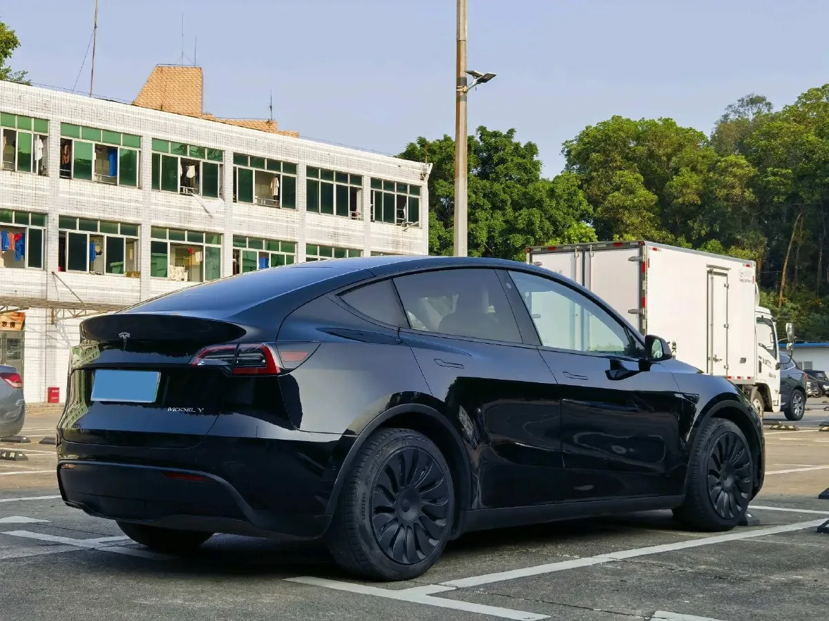 2022 Tesla Model Y BEV 60KWH,autocango,china used car exporter,china ev exporter,chinese used car exporter,chinese used ev exporter