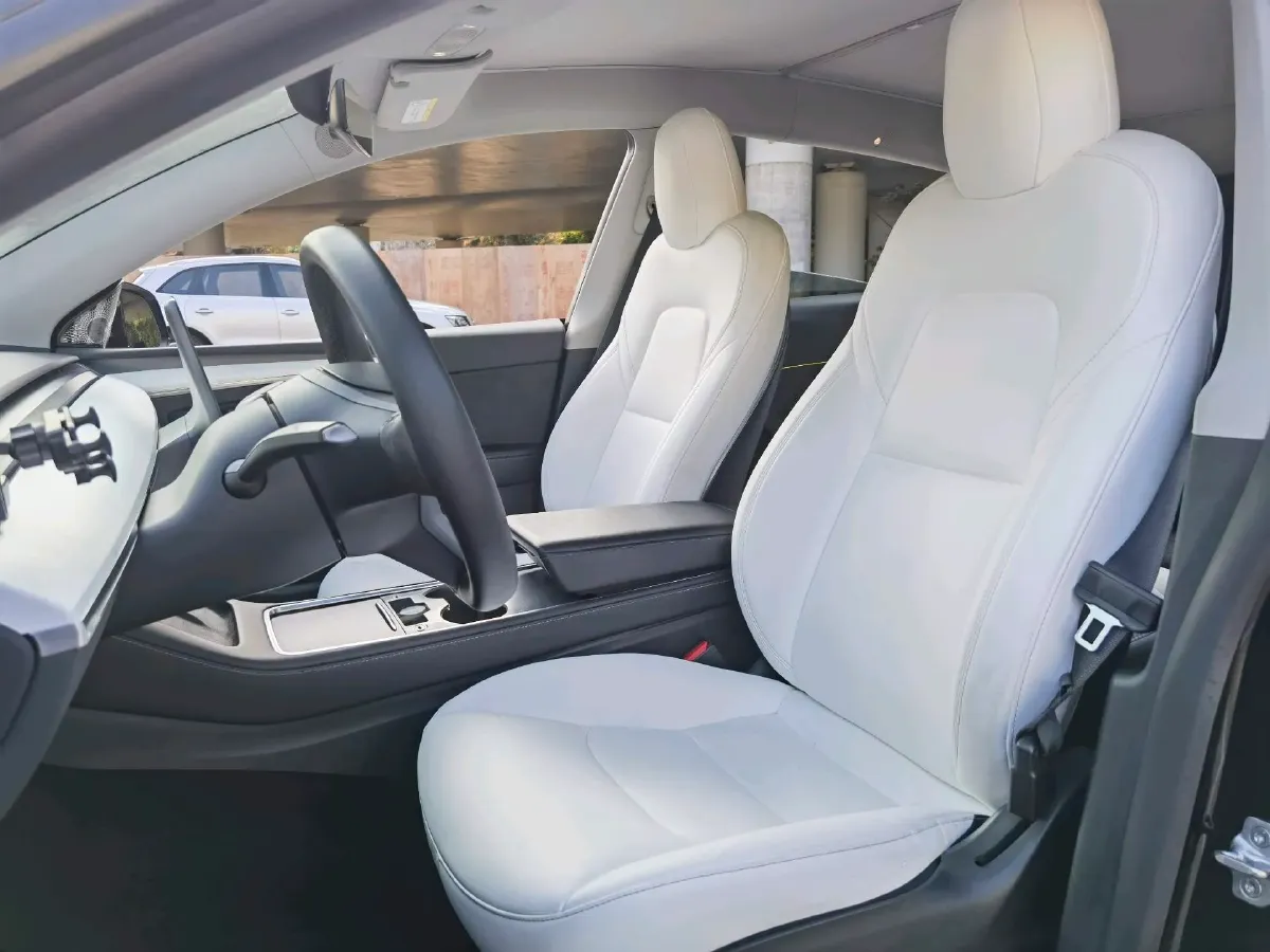 2022 Tesla Model Y BEV 60KWH,autocango,china used car exporter,china ev exporter,chinese used car exporter,chinese used ev exporter