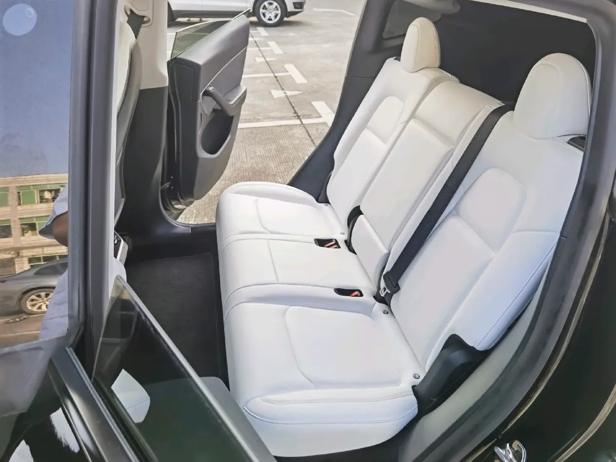 2022 Tesla Model Y BEV 60KWH,autocango,china used car exporter,china ev exporter,chinese used car exporter,chinese used ev exporter