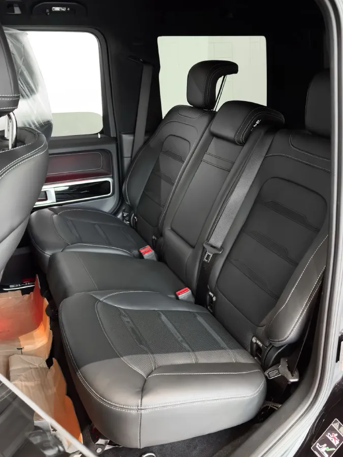 2025 Mercedes-Benz G AMG 4.0T 585HP V8 9AT,autocango,china used car exporter,china ev exporter,chinese used car exporter,chinese used ev exporter