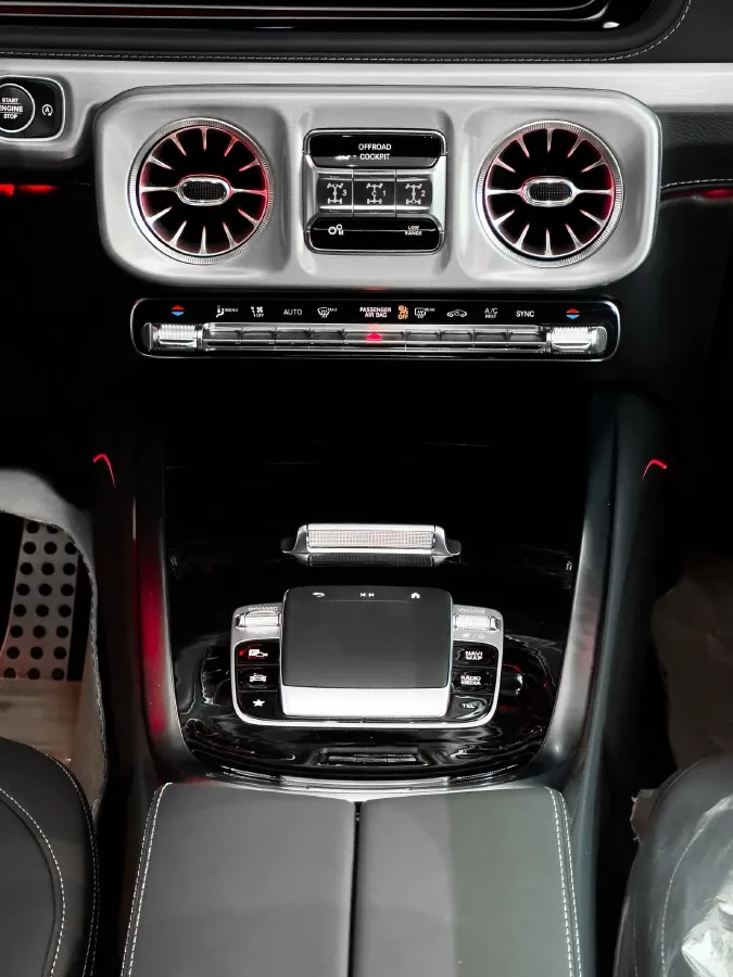 2025 Mercedes-Benz G AMG 4.0T 585HP V8 9AT,autocango,china used car exporter,china ev exporter,chinese used car exporter,chinese used ev exporter