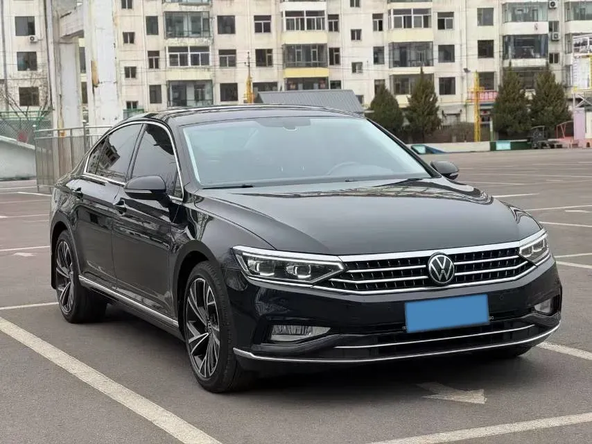 2021 Volkswagen Magotan 2.0T 186HP L4 7DCT,autocango,china used car exporter,china ev exporter,chinese used car exporter,chinese used ev exporter