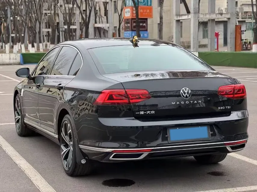2021 Volkswagen Magotan 2.0T 186HP L4 7DCT,autocango,china used car exporter,china ev exporter,chinese used car exporter,chinese used ev exporter