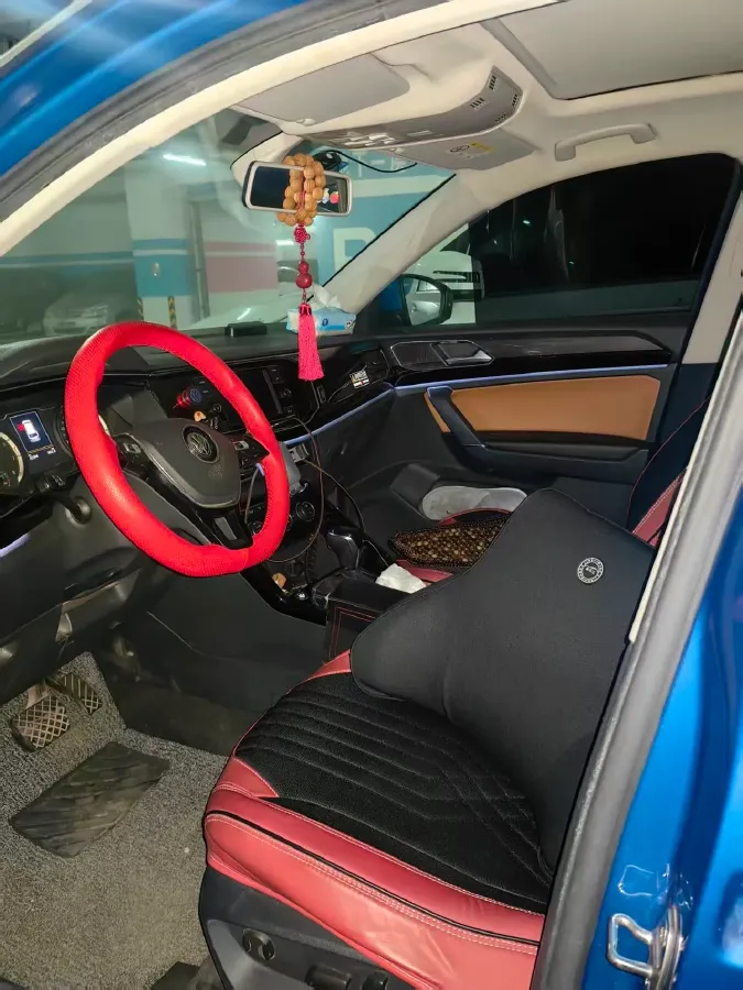 2019 Jeep Cherokee 2.0T 234HP L4 9AT,autocango,china used car exporter,china ev exporter,chinese used car exporter,chinese used ev exporter