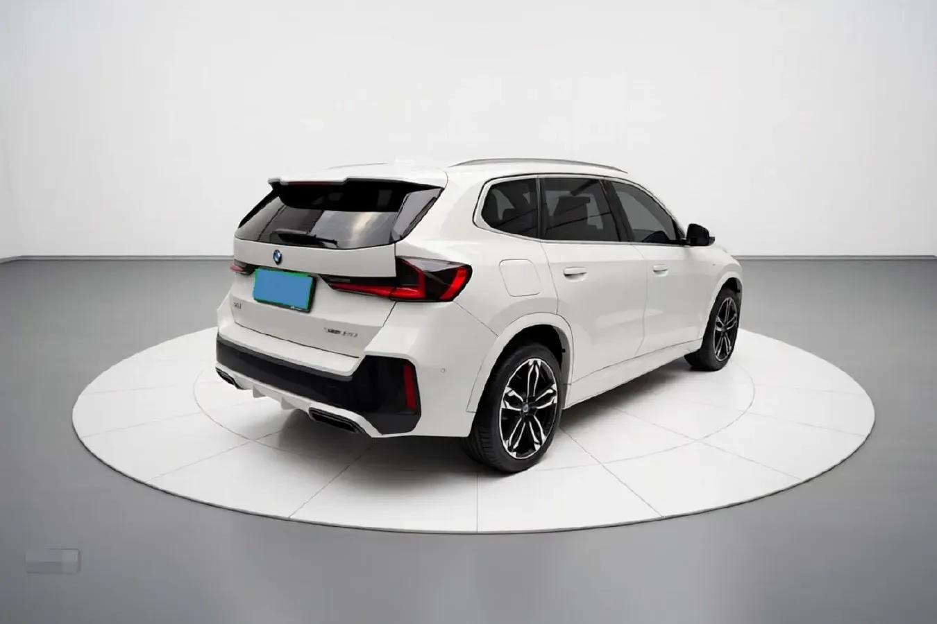 2024 BMW X1 1.5T 156HP L3 7DCT,autocango,china used car exporter,china ev exporter,chinese used car exporter,chinese used ev exporter