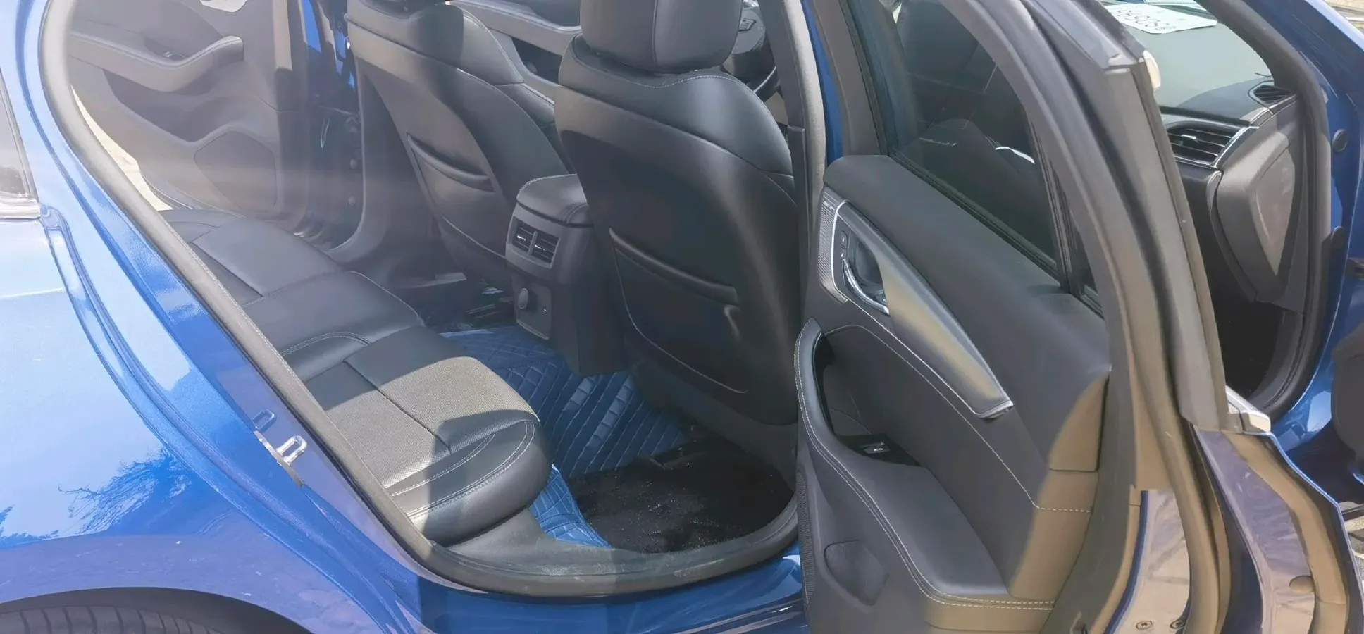 2021 Cadillac CT5 2.0T 237HP L4 10AT,autocango,china used car exporter,china ev exporter,chinese used car exporter,chinese used ev exporter