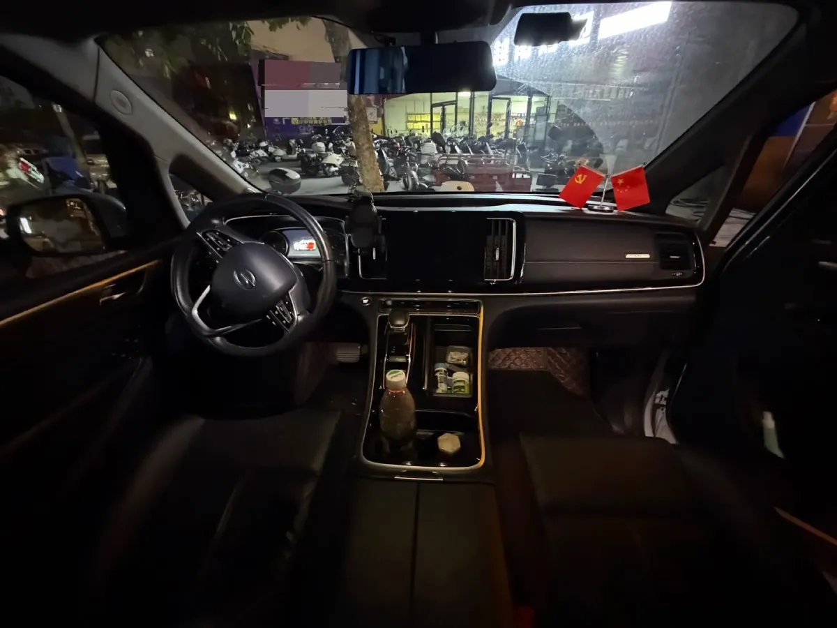 2021 GAC Trumpchi M8 2.0T 252HP L4 8AT,autocango,china used car exporter,china ev exporter,chinese used car exporter,chinese used ev exporter