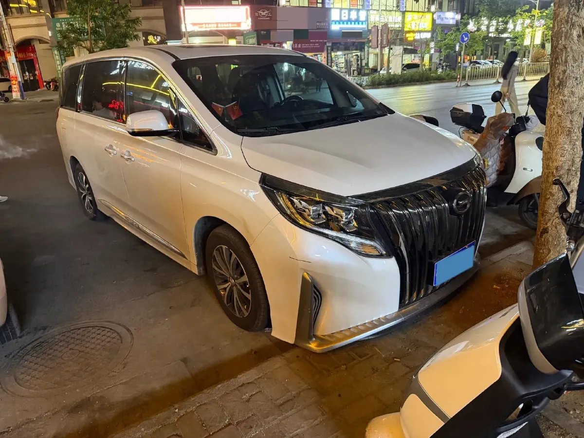 2021 GAC Trumpchi M8 2.0T 252HP L4 8AT,autocango,china used car exporter,china ev exporter,chinese used car exporter,chinese used ev exporter