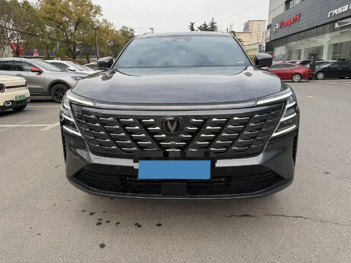 2025 ChangAn CS75 Plus 2.0T 233HP L4 8AT,autocango,china used car exporter,china ev exporter,chinese used car exporter,chinese used ev exporter