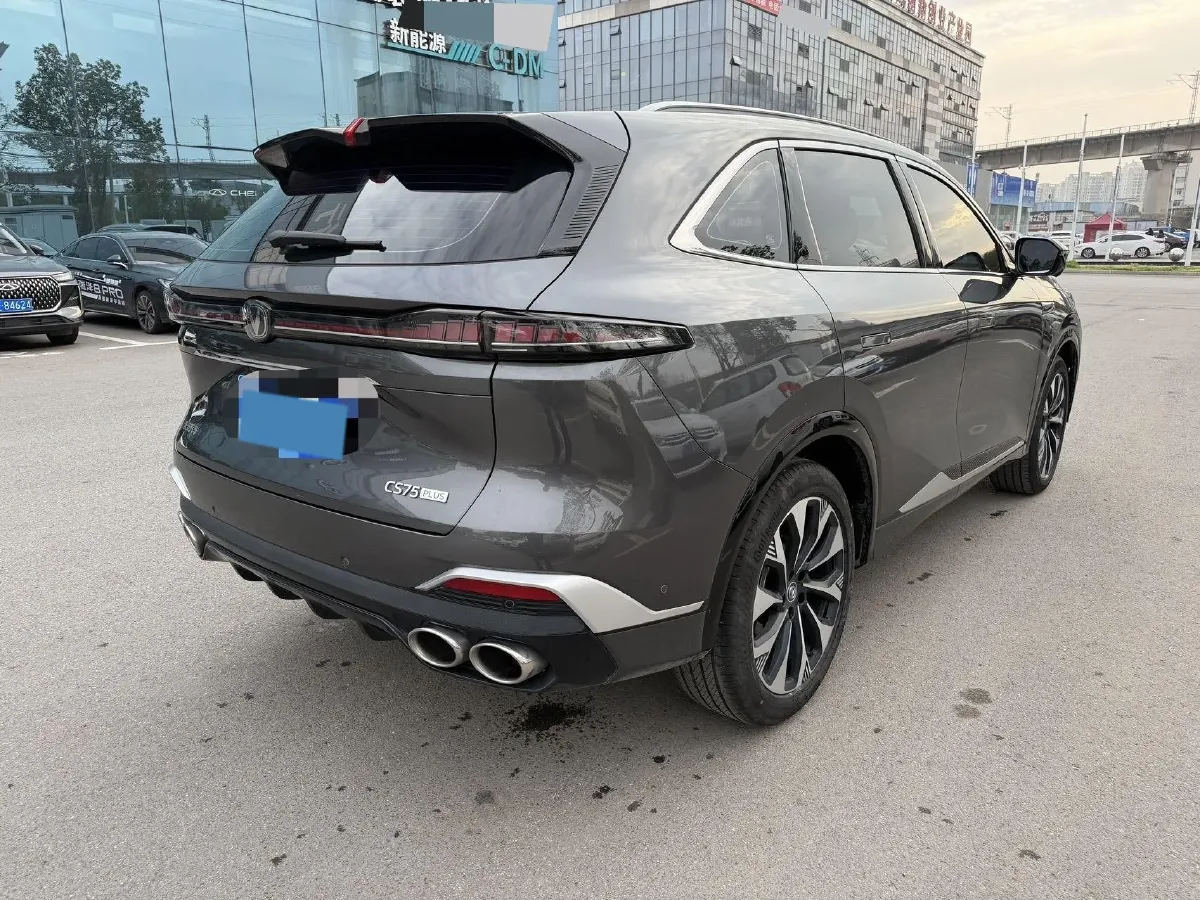 2025 ChangAn CS75 Plus 2.0T 233HP L4 8AT,autocango,china used car exporter,china ev exporter,chinese used car exporter,chinese used ev exporter