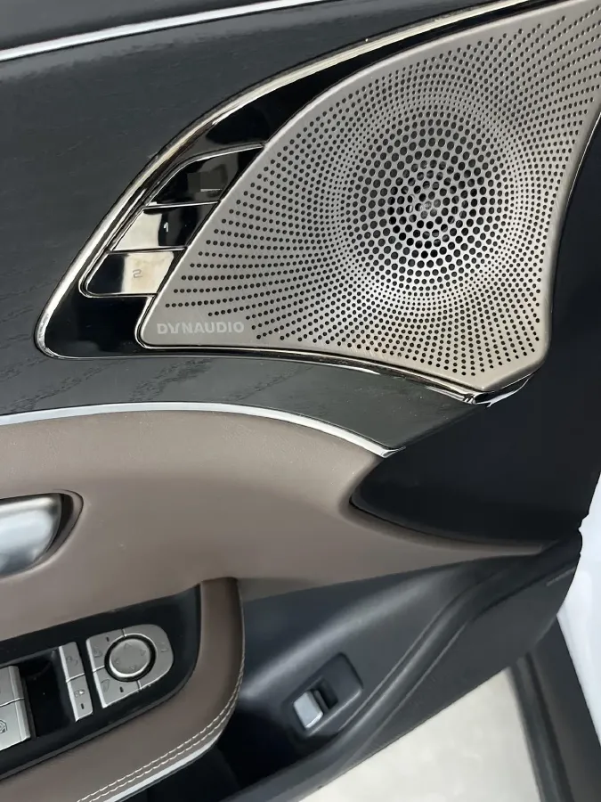 2022 Lincoln Corsair 2.0T 245HP L4 8AT,autocango,china used car exporter,china ev exporter,chinese used car exporter,chinese used ev exporter