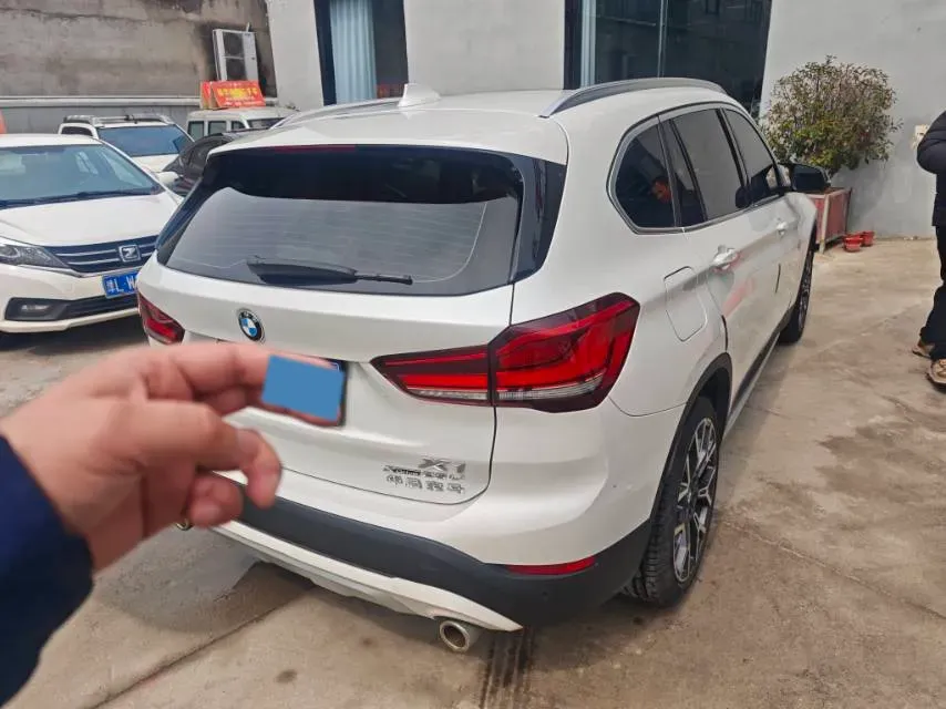 2021 BMW X1 2.0T 192HP L4 8AT,autocango,china used car exporter,china ev exporter,chinese used car exporter,chinese used ev exporter