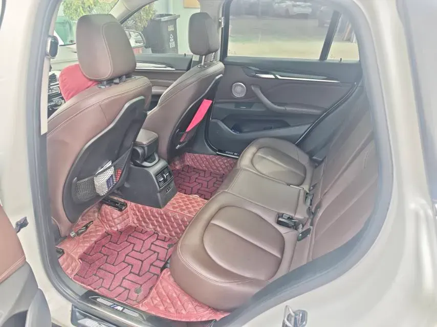 2021 BMW X1 2.0T 192HP L4 8AT,autocango,china used car exporter,china ev exporter,chinese used car exporter,chinese used ev exporter