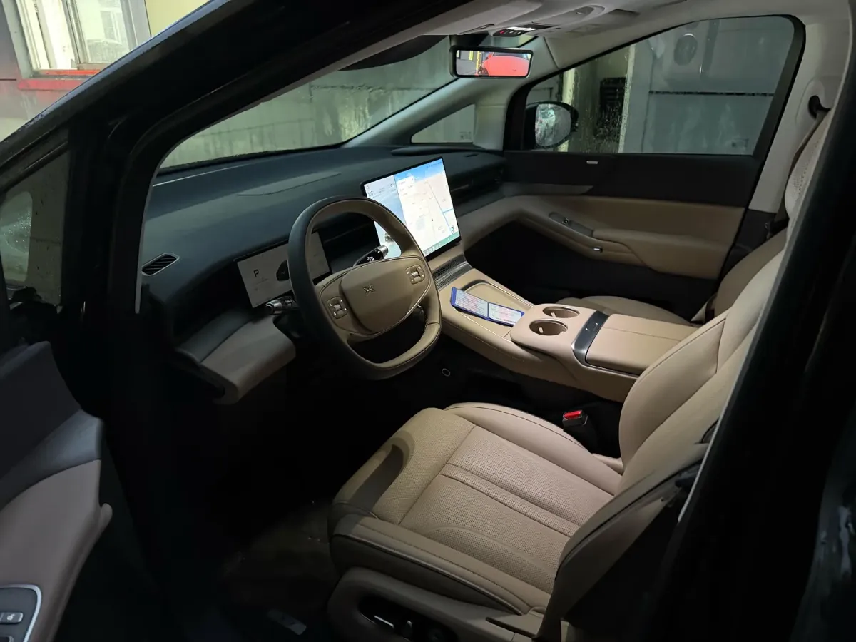 2025 Xpeng X9 BEV,autocango,china used car exporter,china ev exporter,chinese used car exporter,chinese used ev exporter