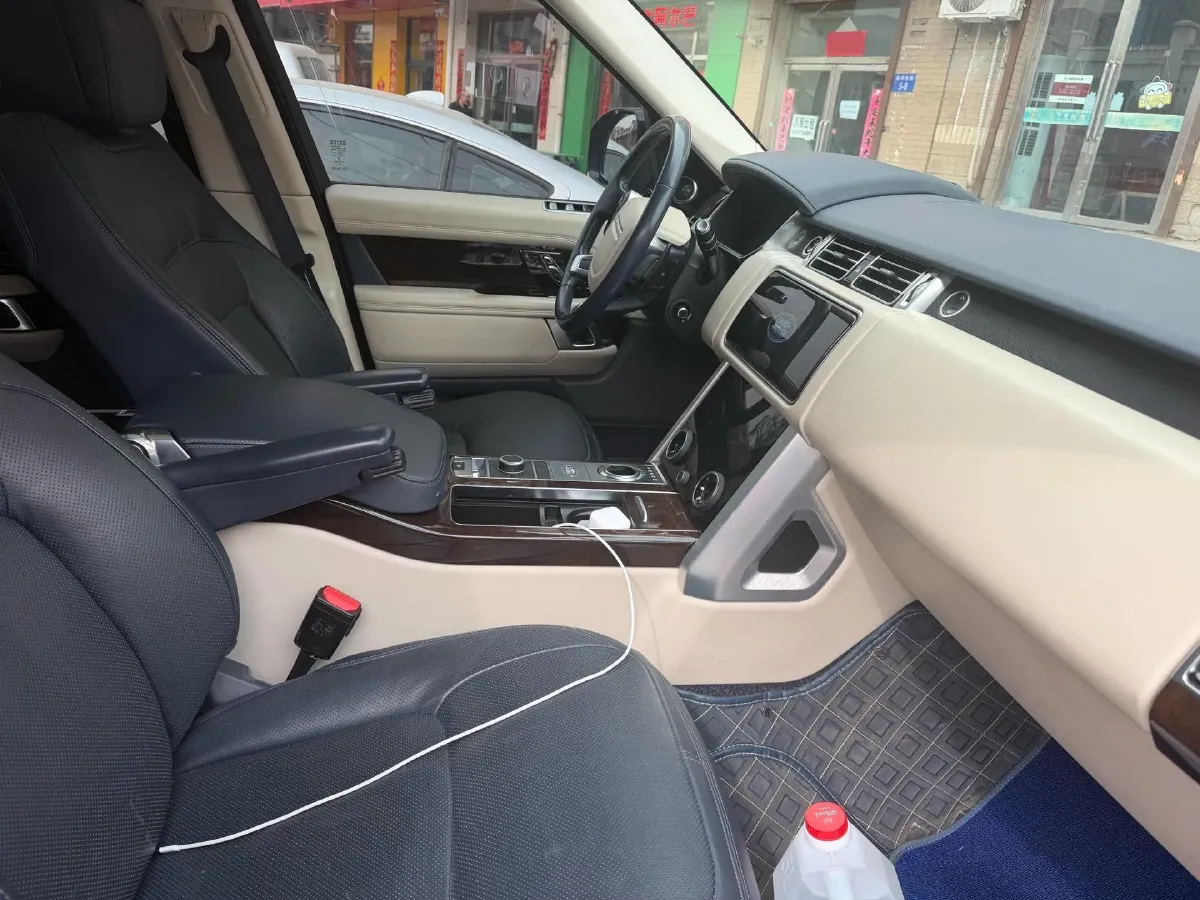 2021 Land Rover Range Rover 3.0T 400HP L6 8AT,autocango,china used car exporter,china ev exporter,chinese used car exporter,chinese used ev exporter