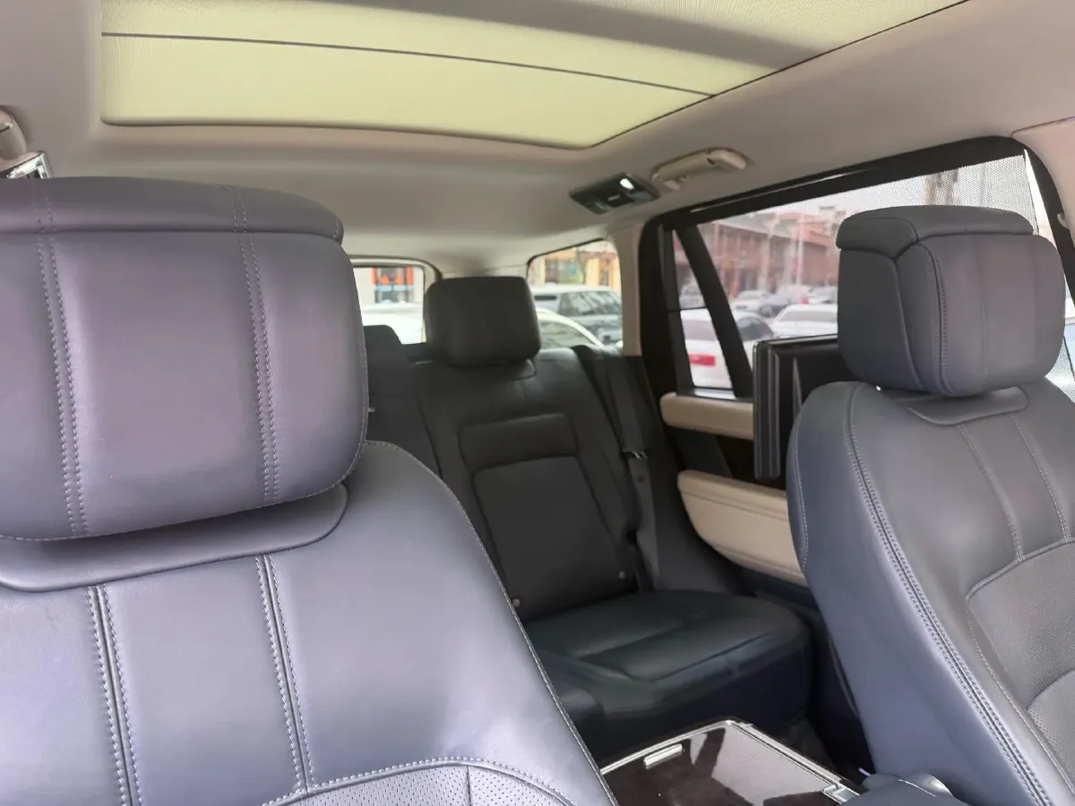 2021 Land Rover Range Rover 3.0T 400HP L6 8AT,autocango,china used car exporter,china ev exporter,chinese used car exporter,chinese used ev exporter