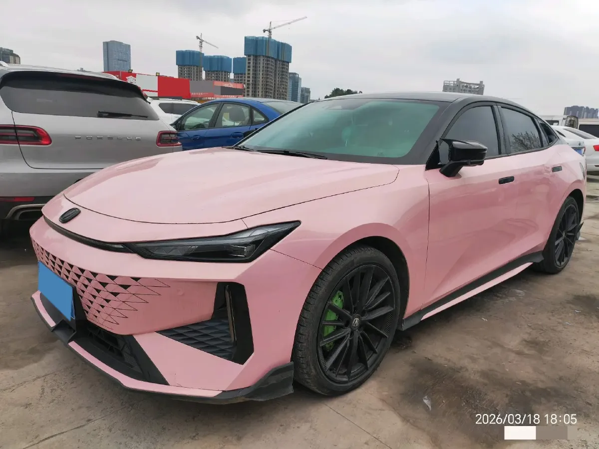 2024 ChangAn UNI-V 1.5T 188HP L4 7DCT,autocango,china used car exporter,china ev exporter,chinese used car exporter,chinese used ev exporter