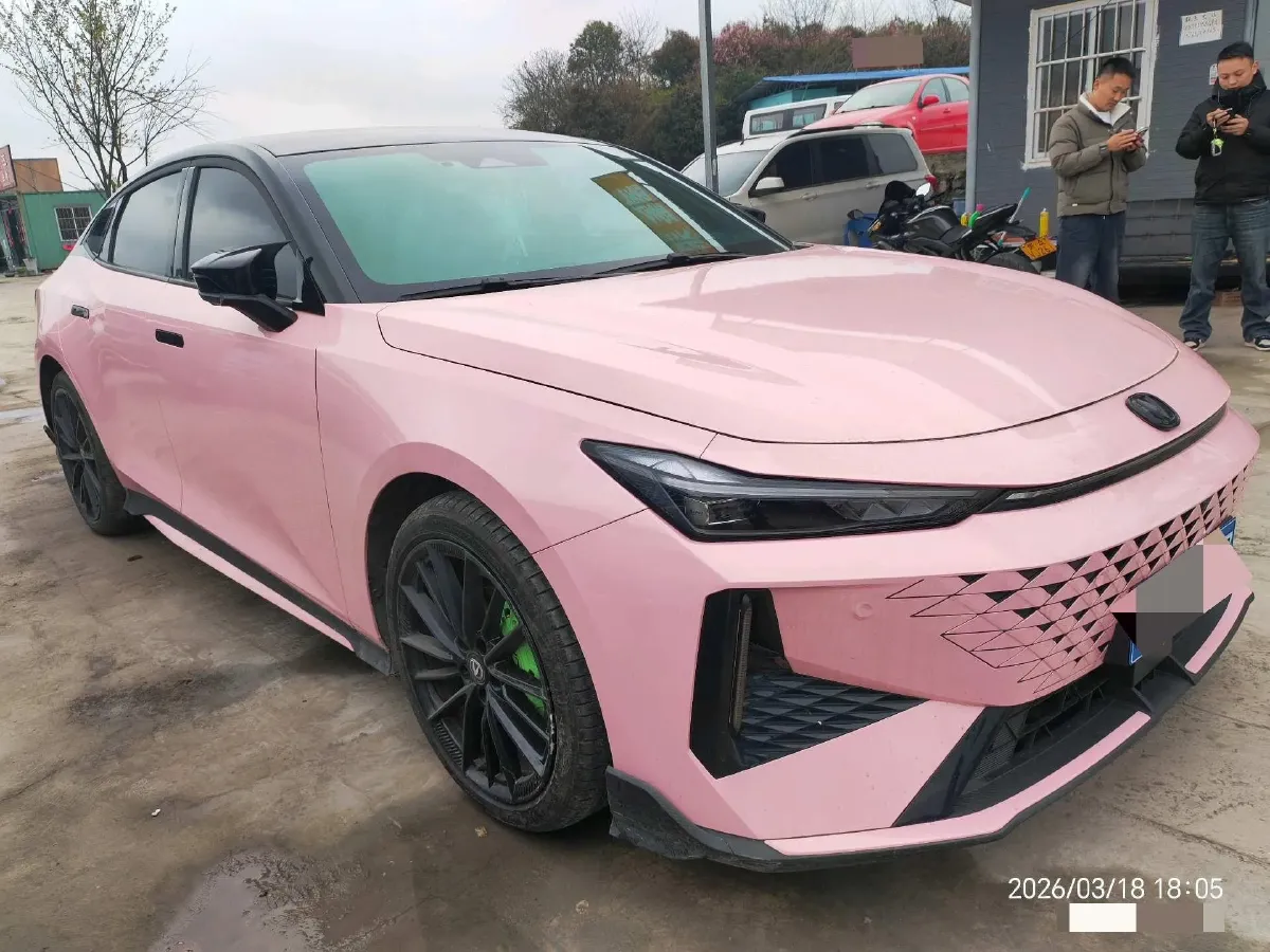 2024 ChangAn UNI-V 1.5T 188HP L4 7DCT,autocango,china used car exporter,china ev exporter,chinese used car exporter,chinese used ev exporter