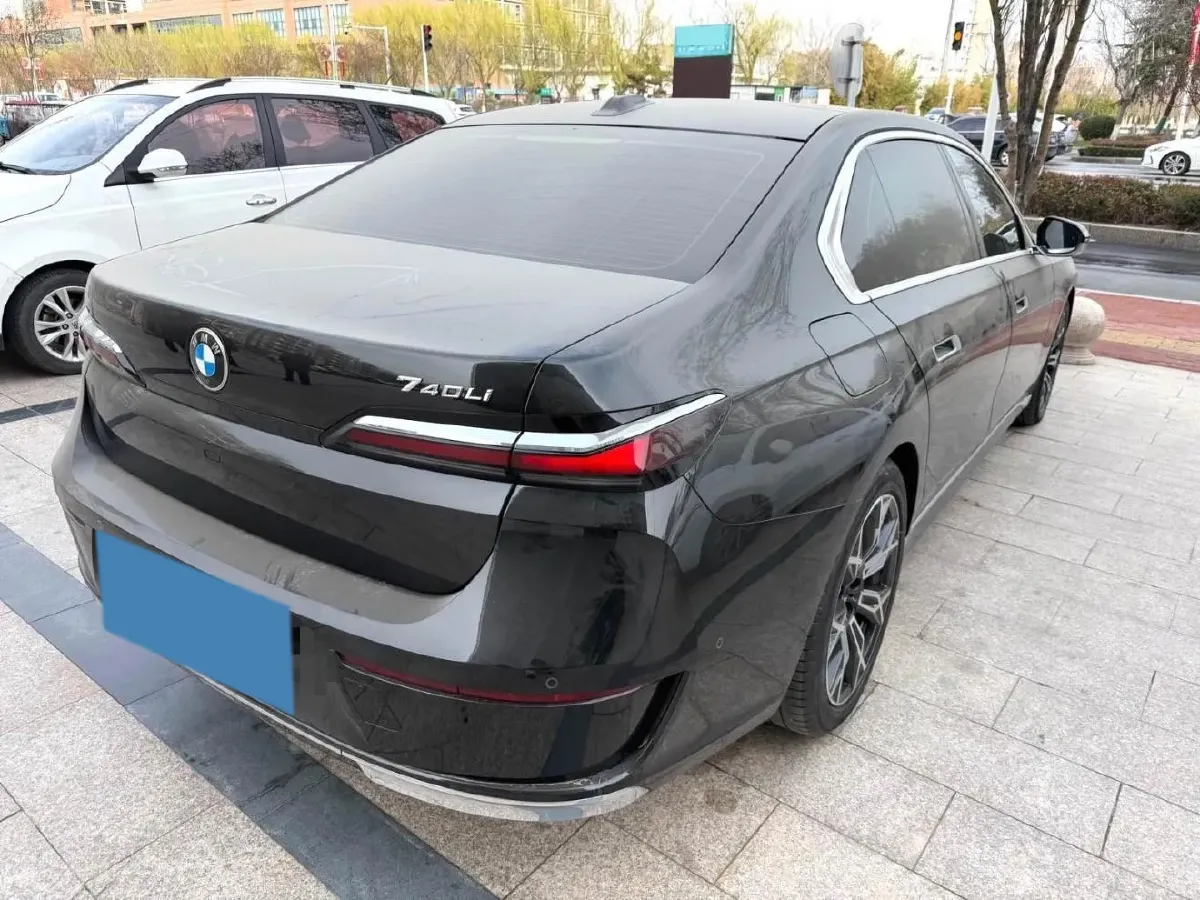 2023 BMW 7 Series 3.0T 272HP L6 8AT,autocango,china used car exporter,china ev exporter,chinese used car exporter,chinese used ev exporter