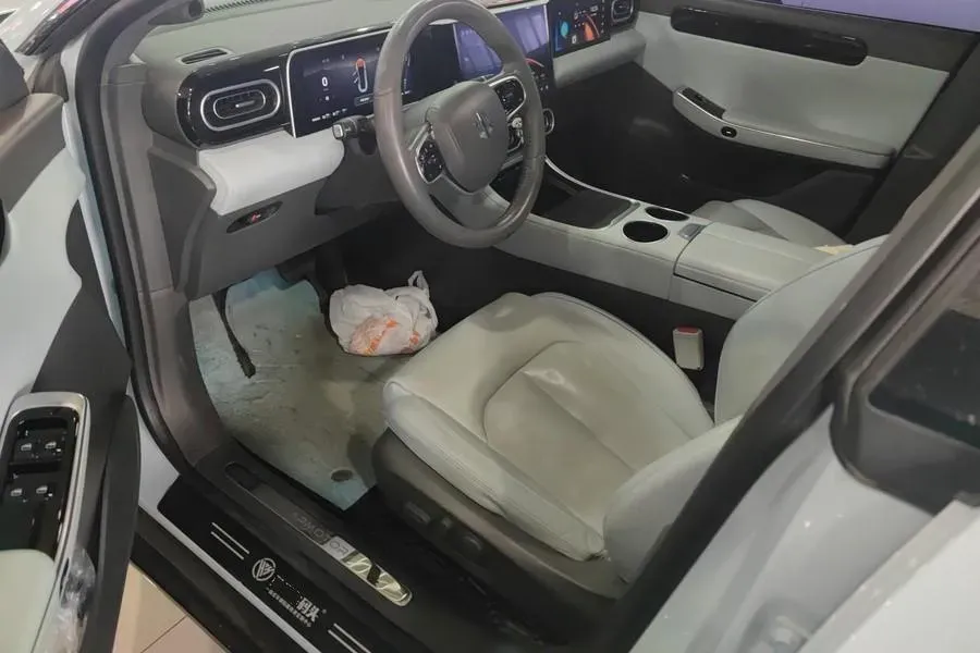 2023 Leapmotor C01 1.5L 95HP L4 REEV 30.1KWH,autocango,china used car exporter,china ev exporter,chinese used car exporter,chinese used ev exporter