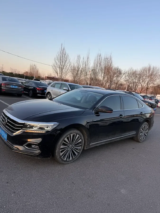 2019 Volvo V40 1.5T 152HP L4 6AT,autocango,china used car exporter,china ev exporter,chinese used car exporter,chinese used ev exporter