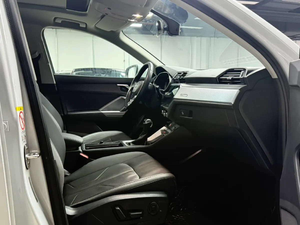 2021 Audi Q3 1.4T 150HP L4 7DCT,autocango,china used car exporter,china ev exporter,chinese used car exporter,chinese used ev exporter