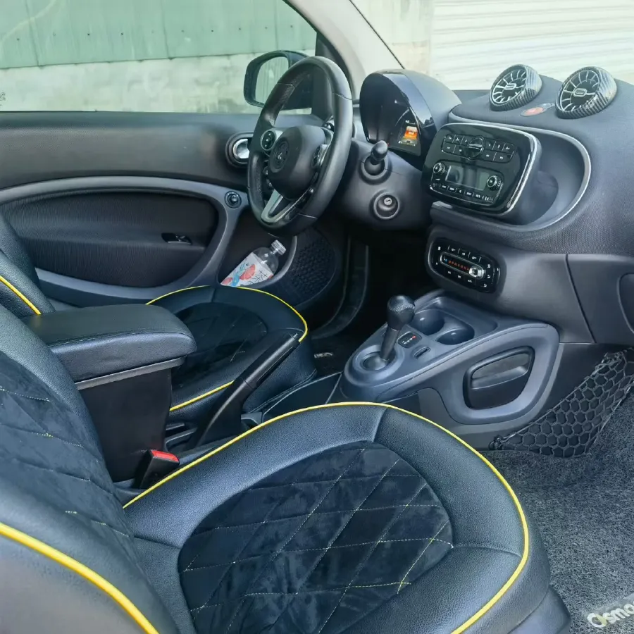 2017 Smart smart fortwo 1.0L 71HP L3 6DCT,autocango,china used car exporter,china ev exporter,chinese used car exporter,chinese used ev exporter