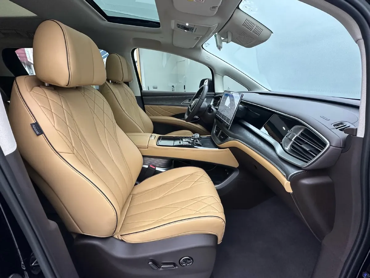 2024 Denza D9 1.5T 139HP L4 E-CVT PHEV 40KWH,autocango,china used car exporter,china ev exporter,chinese used car exporter,chinese used ev exporter