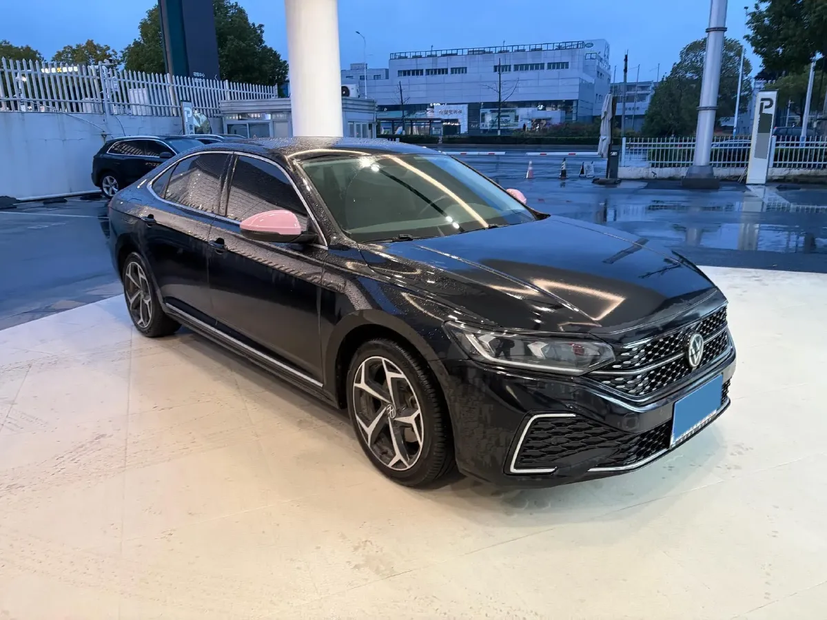 2024 Volkswagen Passat 2.0T 186HP L4 7DCT,autocango,china used car exporter,china ev exporter,chinese used car exporter,chinese used ev exporter