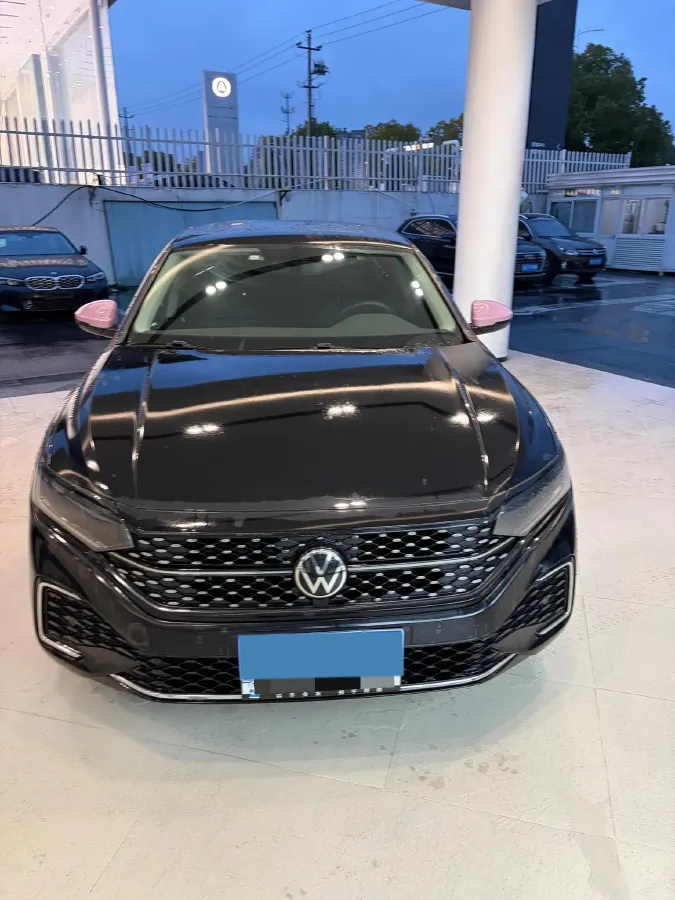 2024 Volkswagen Passat 2.0T 186HP L4 7DCT,autocango,china used car exporter,china ev exporter,chinese used car exporter,chinese used ev exporter
