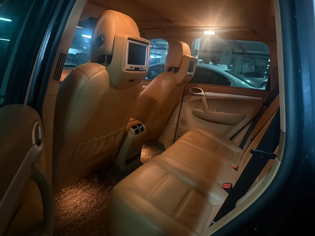 2022 Toyota Corolla 1.2T 116HP L4 CVT,autocango,china used car exporter,china ev exporter,chinese used car exporter,chinese used ev exporter