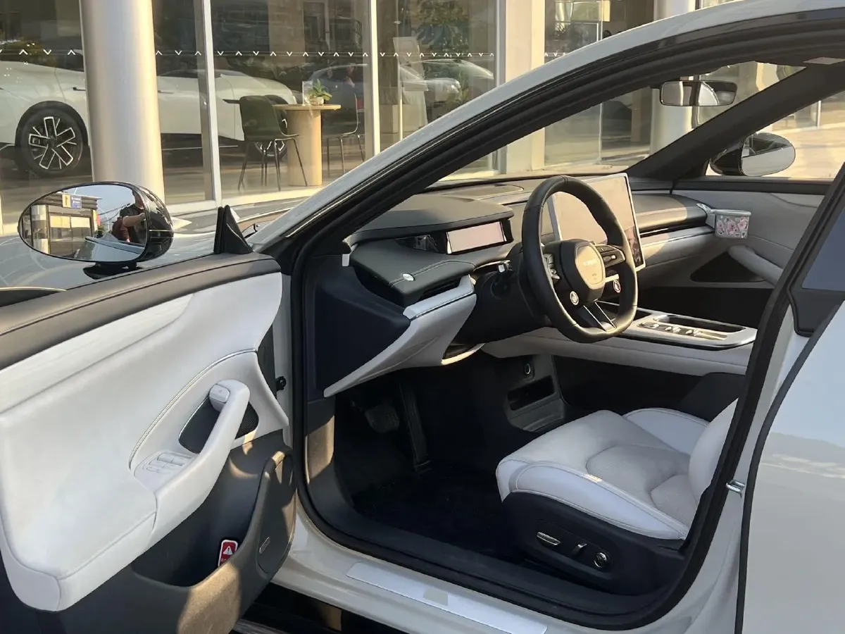 2024 MI SU7 BEV 73.6KWH,autocango,china used car exporter,china ev exporter,chinese used car exporter,chinese used ev exporter