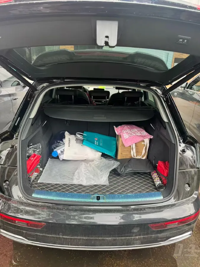 2020 Audi Q5L 2.0T 190HP L4 7DCT,autocango,china used car exporter,china ev exporter,chinese used car exporter,chinese used ev exporter