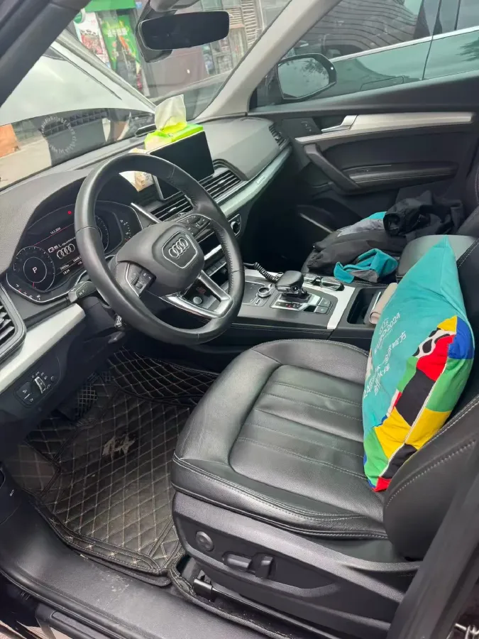 2020 Audi Q5L 2.0T 190HP L4 7DCT,autocango,china used car exporter,china ev exporter,chinese used car exporter,chinese used ev exporter