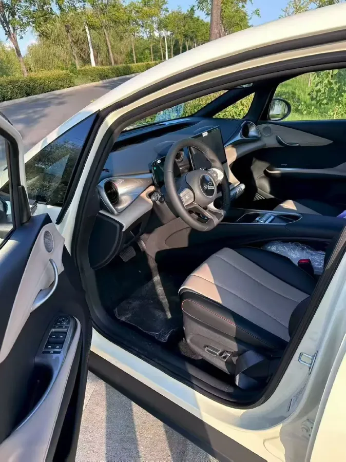 2025 BYD Dolphin BEV 44.928KWH,autocango,china used car exporter,china ev exporter,chinese used car exporter,chinese used ev exporter