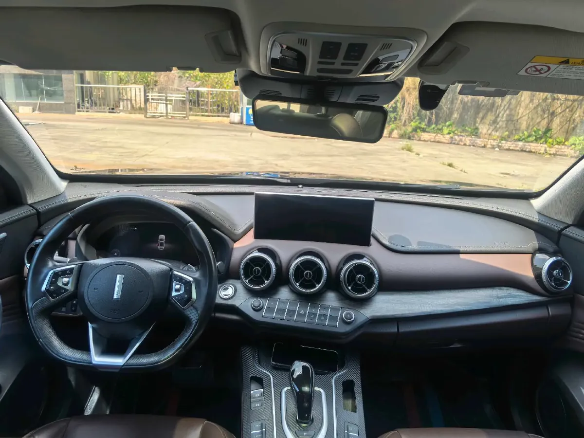 2020 WEY VV7 2.0T 227HP L4 7DCT,autocango,china used car exporter,china ev exporter,chinese used car exporter,chinese used ev exporter