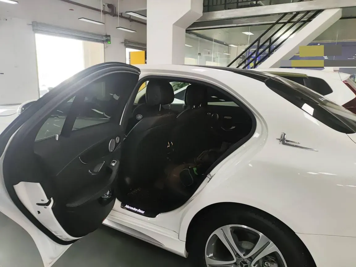 2020 Mercedes-Benz C Class 1.5T 184HP L4 9AT,autocango,china used car exporter,china ev exporter,chinese used car exporter,chinese used ev exporter