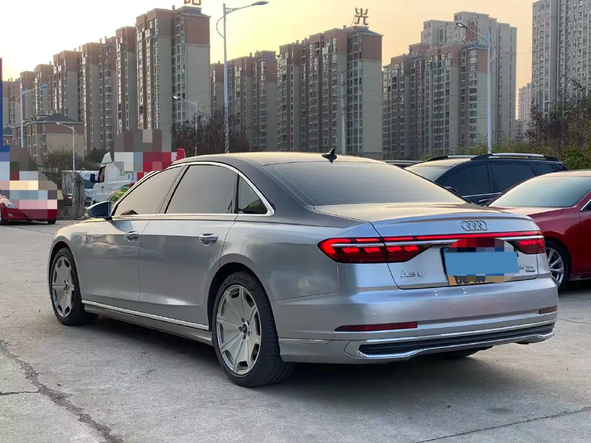 2024 Audi A8 2.0T 265HP L4 8AT,autocango,china used car exporter,china ev exporter,chinese used car exporter,chinese used ev exporter