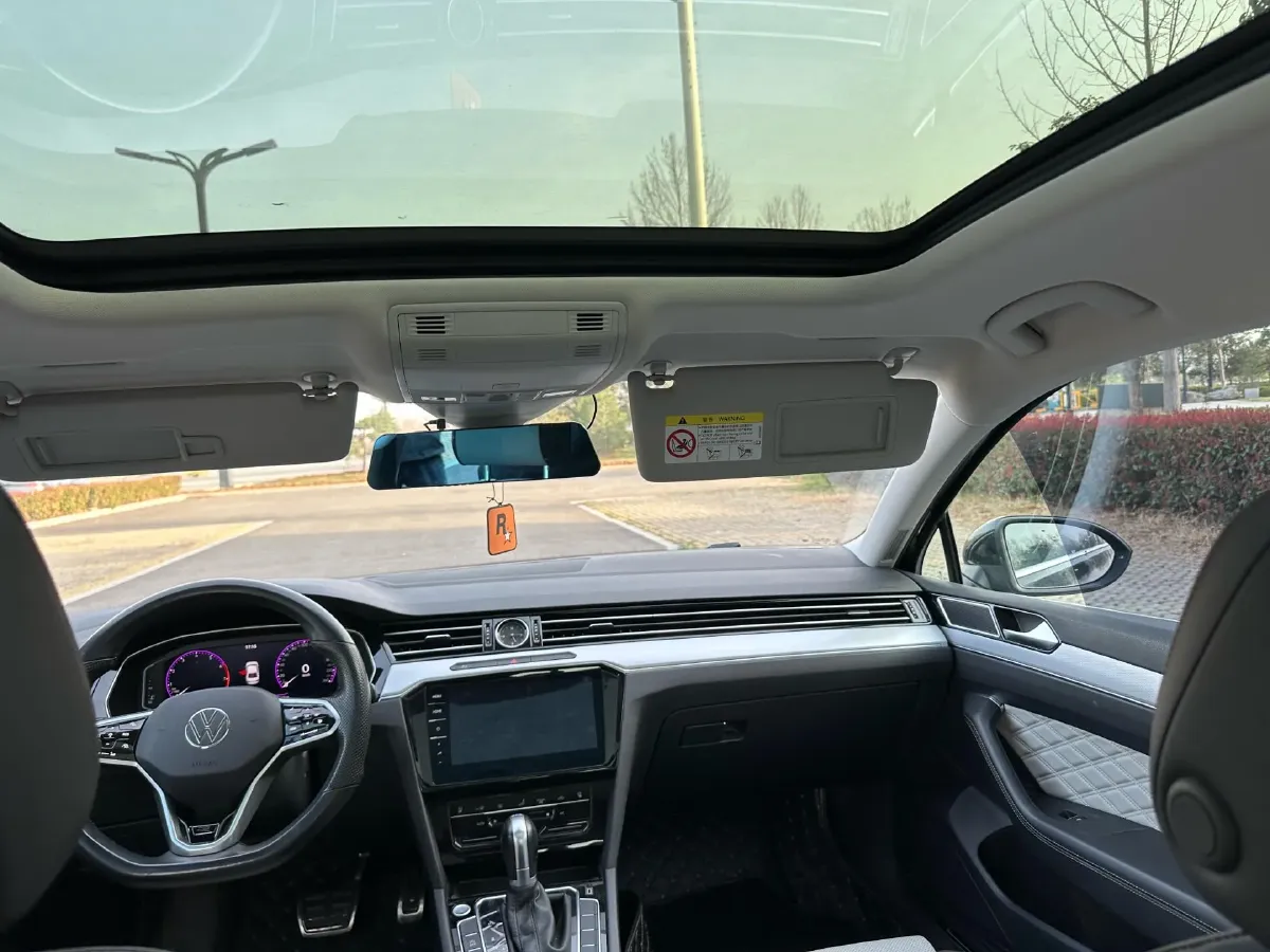 2023 Volkswagen Magotan 2.0T 186HP L4 7DCT,autocango,china used car exporter,china ev exporter,chinese used car exporter,chinese used ev exporter